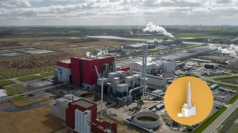 EEW plans to use the mobile test plant in Delfzijl in the Netherlands first. From there, it will then begin its journey to selected EEW Group sites and provide valuable insights into the integration of CO₂ capture technologies into the operation of thermal waste recycling plants.
