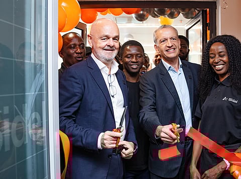 Clive Smith, Executive Vice President of Customer Management for the Asia, Oceania, and Africa (AOA Region), and Pietro Cassani, President and CEO at Sidel.