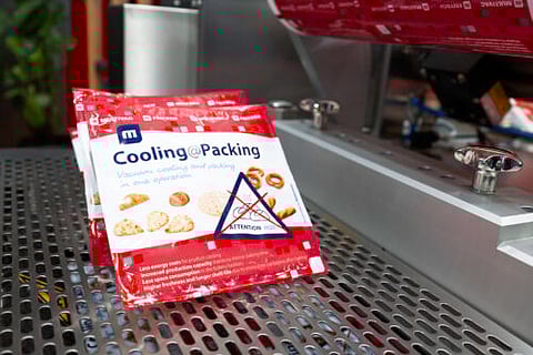 With the Cooling@Packing system, baked goods can be packaged immediately after baking.