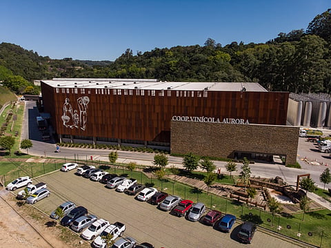 Tetra Pak supports Vinícola Aurora with solutions and services that increase operational efficiency