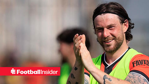 Will Ferry clapping in Dundee United kit with bib on over the top