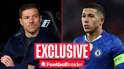 Football Insider exclusive as Chelsea manager Xabi Alonso stares across a split image towards midfielder Enzo Fernandez.