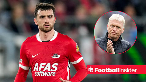 Troy Parrott in action with David Moyes clapping fans right inset