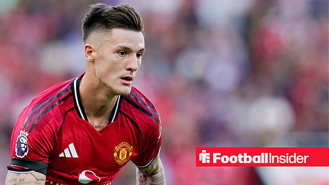 Benjamin Sesko in Manchester United home kit