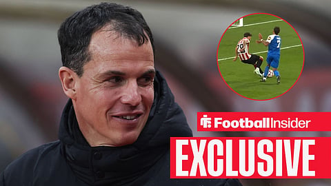 Regis Le Bris smiling on sideline with Sunderland penalty decision vs AZ right inset