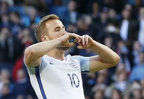 Tottenham fans react on Twitter as Sturridge set to start ahead of Kane