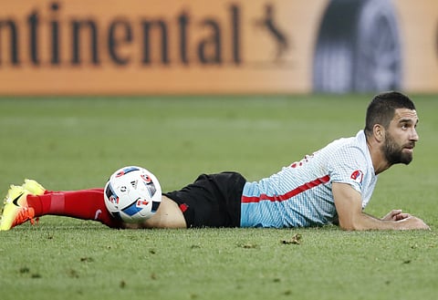 Arsenal fans react on Twitter as club reportedly line up La Liga playmaker to replace Ozil
