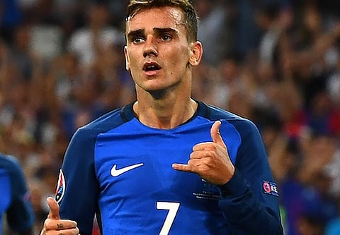 Odds slashed: Liverpool favourites to sign elite striker after reported transfer development
