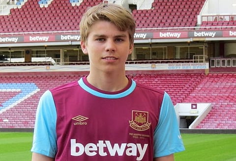 Father of West Ham winger reveals potential exit this month