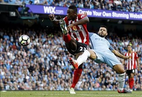 Report: West Ham eye cut-price deal for second tier crock after shock £25m revelation