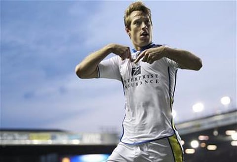 'Legend', 'Come back' - Leeds fans react to Luciano Becchio's Twitter message