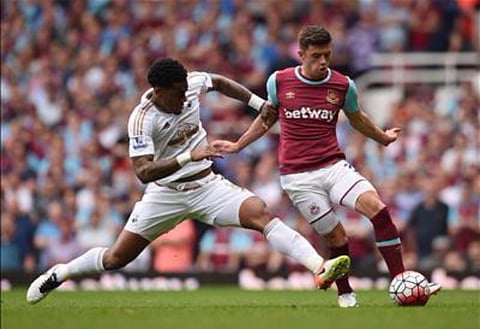 West Ham coach names most consistent player, not Dimitri Payet