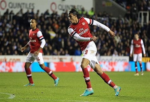 Arsenal fans react on Twitter to Chamakh joining Cardiff