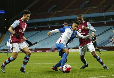 Aston Villa defender sends passionate Twitter message to fans after departure confirmed