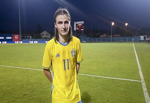 'No thanks', 'Bit underwhelming' - Leeds fans react on Twitter to reported interest in 23-year-old