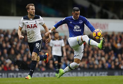 Britain Soccer Football - Tottenham Hotspur v Everton - Premier League - White Hart Lane - 5/3/17 Everton's Ramiro Funes Mori in action with Tottenham's Harry Kane Reuters / Eddie Keogh Livepic EDITORIAL USE ONLY. No use with unauthorized audio, video, data, fixture lists, club/league logos or "live" services. Online in-match use limited to 45 images, no video emulation. No use in betting, games or single club/league/player publications. Please contact your account representative for further details.