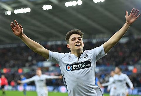 Sources: Leeds in hot pursuit of international amid behind-the-scenes talks