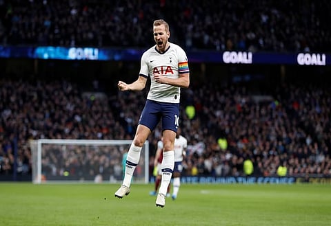 'He oozes class' - Spurs Exclusive: Phillips in awe of Kane after unique deal announced