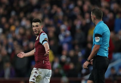 Pundit Exclusive: Leeds player wiped the floor with Villa & 'McGinn couldn't cope'
