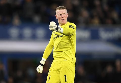 Exclusive: Paul Robinson makes big Pickford claim as Chelsea work on signing keeper
