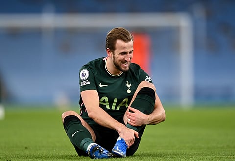 Robinson defends what Tottenham are doing with Kane after Wenger criticism