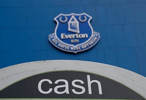 Kenny tells Everton to push through '£50m' playmaker signing after Holgate reveal