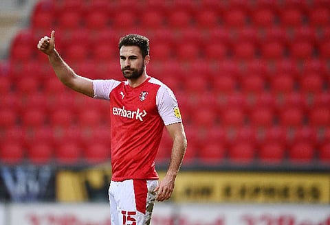 Sources: Sunderland, Plymouth and Aberdeen in race to sign Robertson on free transfer