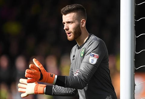 Sources: Leeds hijack Norwich deal for Gunn after fee agreed