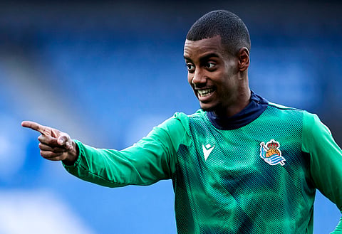 La Liga expert shares insight as Arsenal 'close in' on Isak after £75m Spain update