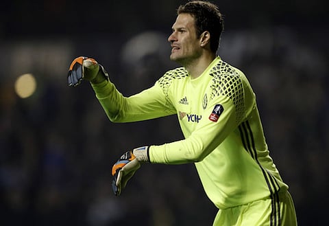 Ex-manager makes 'amazing' claim after Begovic news at Everton