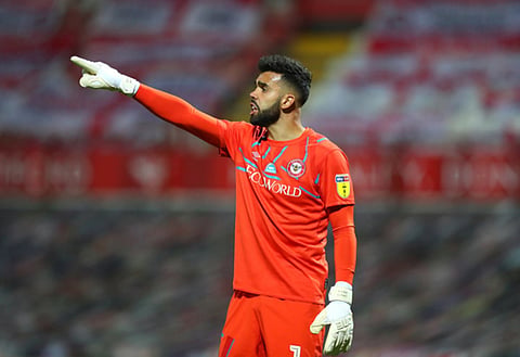 Injury expert issues 'car crash' verdict after Raya 'second injury' at Brentford
