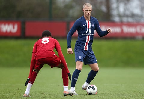 Newcastle tipped to sign three more defenders after journalist's £16m Bakker reveal - pundit