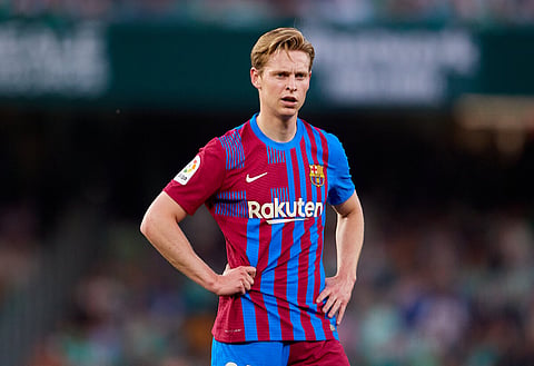 Frenkie de Jong: La Liga expert issues 'huge' Man United claim as £51.3m bid submitted