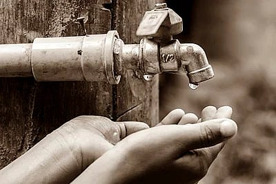 सर्वांना पाणी’ या योजनेमुळे आरेतील आदिवासी व बिगर आदिवासींना पिण्याचे पाणी मिळणार