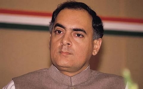 राजीव गांधी यांच्या हत्या प्रकरणात आरोपी असलेल्या एजी पेरारिवलन याची सुटका होणार ; : सुप्रीम कोर्ट
