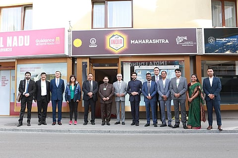 जागतिक गुंतवणूकदारांना राज्यात आकर्षित करण्यासाठी महाराष्ट्र सरकार प्रयत्नशील