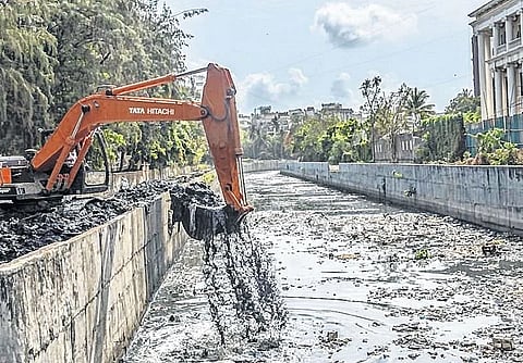 कर्जत नगरपरिषद क्षेत्राची पावसाळ्यापूर्वी पहाणी सुरु