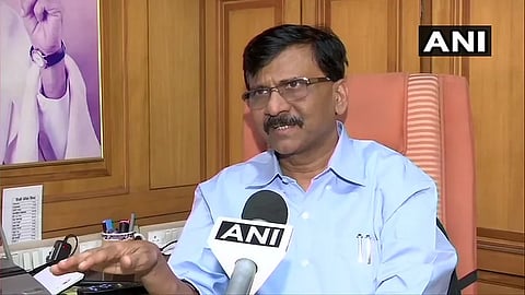 24 तासांत मुंबईत या आणि उद्धव ठाकरेंसोबत बसा - संजय राऊत