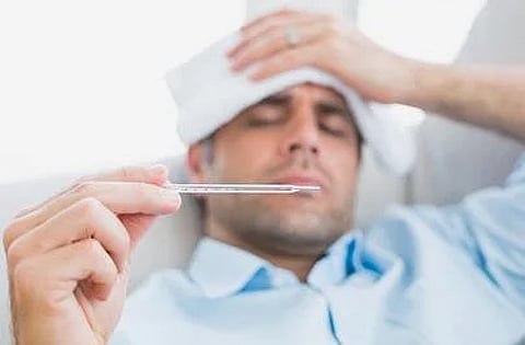 मुंबईसह आजूबाजूच्या शहरात कोरोना प्रादुर्भाव वाढू लागल्याने राज्य सरकारने कंबर कसली