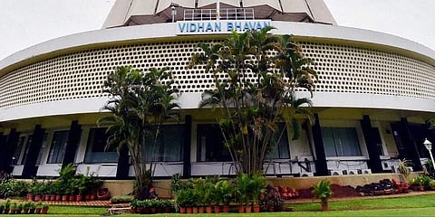 विधान परिषद निवडणुकीतही चुरस