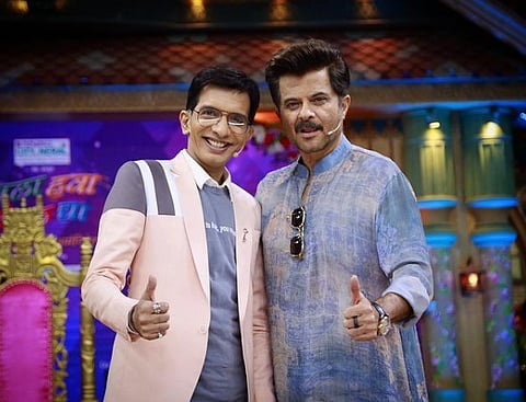 निलेश म्हणतोय "बोले तो झक्कास..."