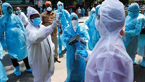 मुंबईकरांच्या चिंतेत भर ; रुग्णदुपटीचा कालावधी घटला