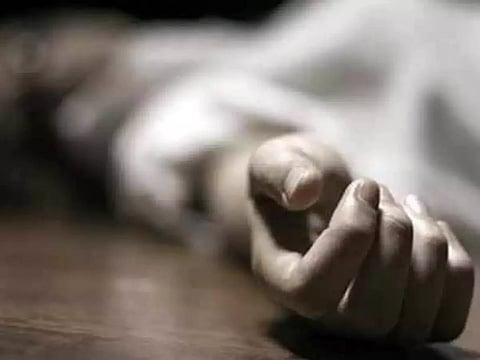 कल्याणमध्ये आगीत गुदमरुन महिलेचा मृत्यू,तीन जण गंभीर जखमी