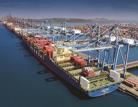 भारतातील पहिले १०० टक्के थेट नियंत्रण असलेले जवाहरलाल नेहरू बंदर बनले