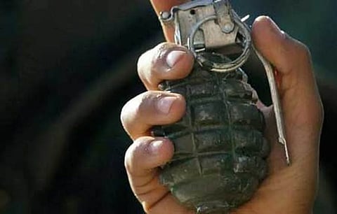 कुडणूर जिल्हा परिषदेच्या शाळेत हॅन्डग्रेनेड सापडल्याने खळबळ