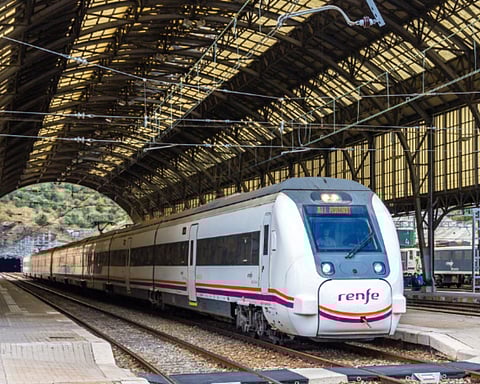 सप्टेंबर महिन्यापासून स्पेनमध्ये रेल्वे प्रवास होणार मोफत