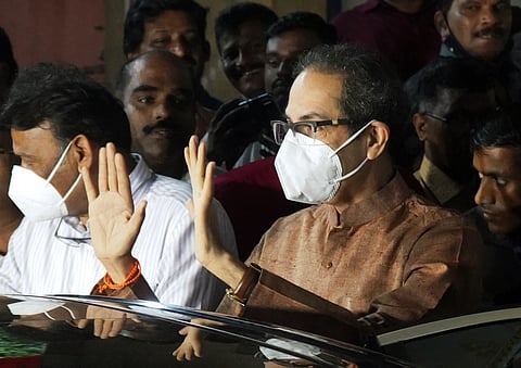 संतोष बांगर यांच्या बंडखोरीवर शिवसेना करणार कारवाई