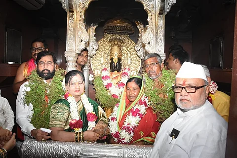 मुख्यमंत्री एकनाथ शिंदे यांची विठ्ठला चरणी प्रार्थना,नवले दाम्पत्यासोबत केली महापूजा