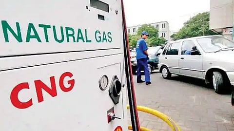 नियामकाकडून गॅस दरांमध्ये बदल प्रस्तावित; सीएनजी आणि पीएनजीला किमान दर आकारणार