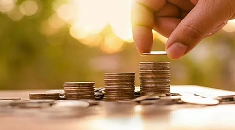 साडेपाच महिन्यांत दररोज गुंतवणूकदारांमध्ये वाढ; अतिरिक्त कमाईसाठी शेअर बाजाराकडे ओढा